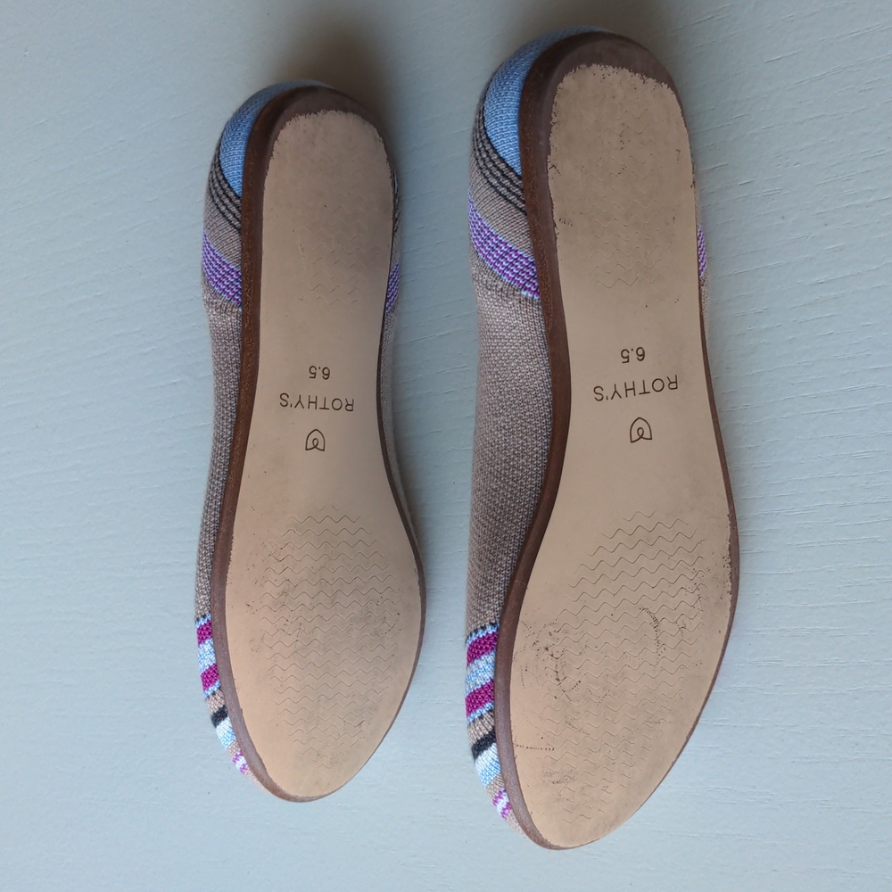 💕 Rothy's Merino Wool Flat in Camel Ribbon Stripe Merino Wool Size 6.5 - Picture 3 of 10